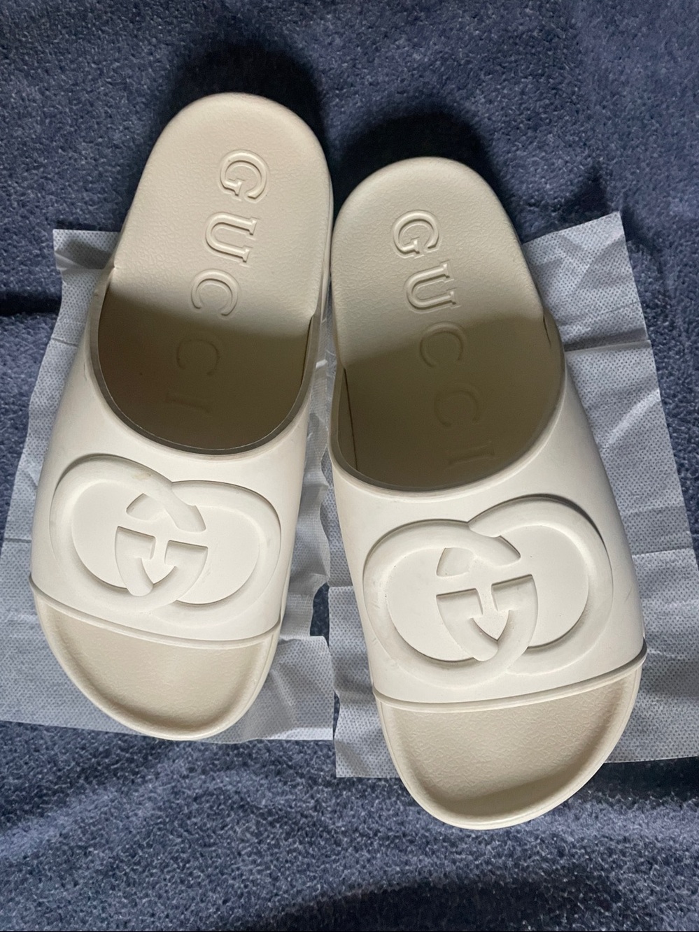 Gucci Cream Interlocking GG Logo Slide Sandals
